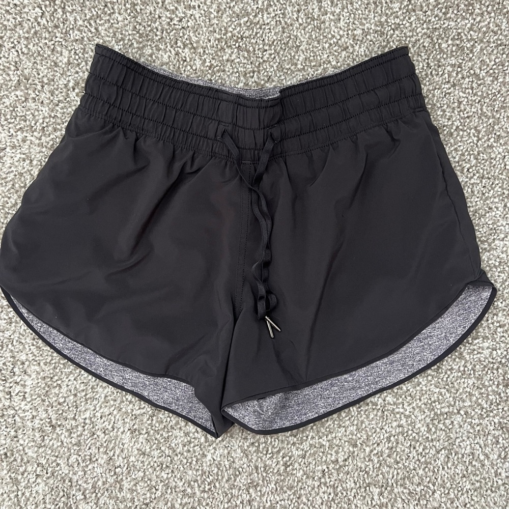 Lululemon Choose a Side Short Reversible 3" Size 4